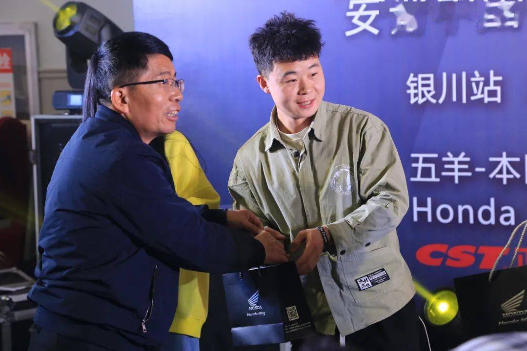 點擊進入看圖評論