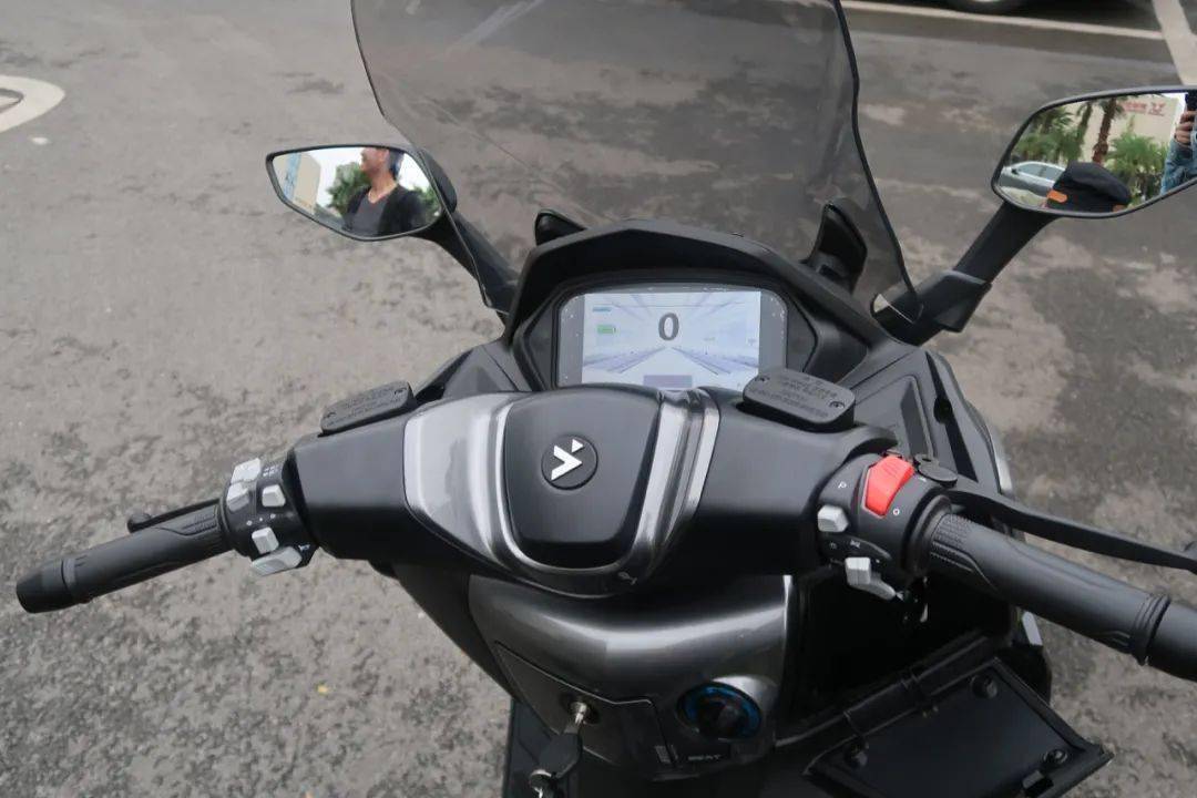 點(diǎn)擊進(jìn)入看圖評論