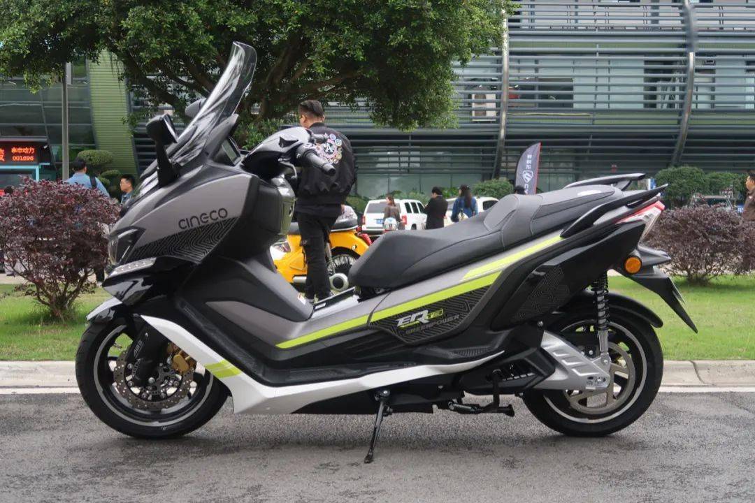 點(diǎn)擊進(jìn)入看圖評論