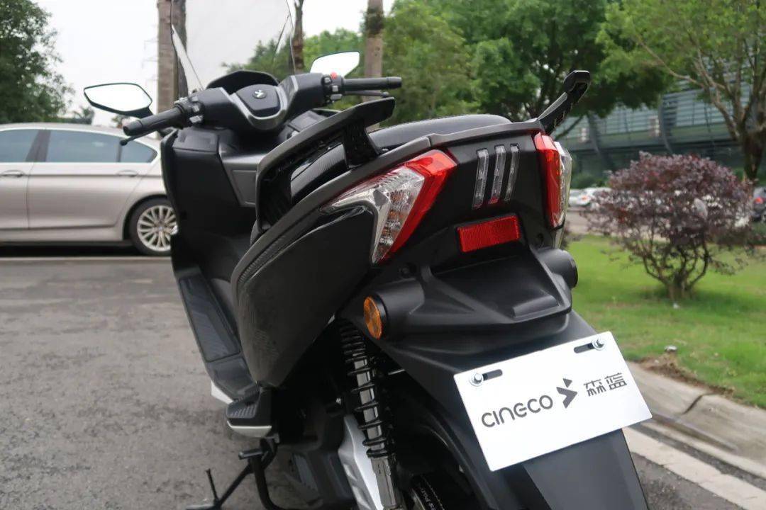 點(diǎn)擊進(jìn)入看圖評論