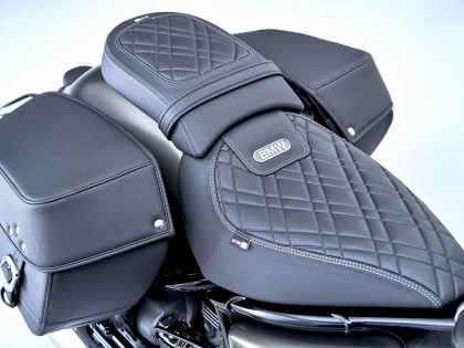 寶馬摩托發(fā)布 2022 款 R18 系列