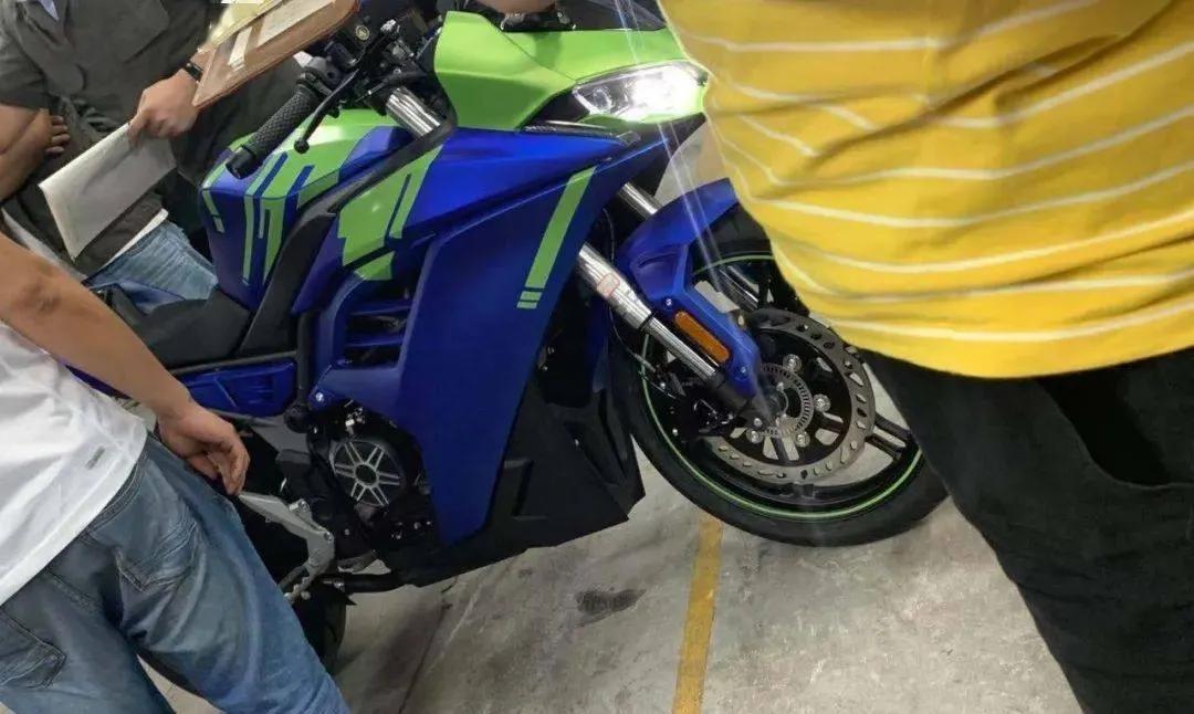 點擊進(jìn)入看圖評論