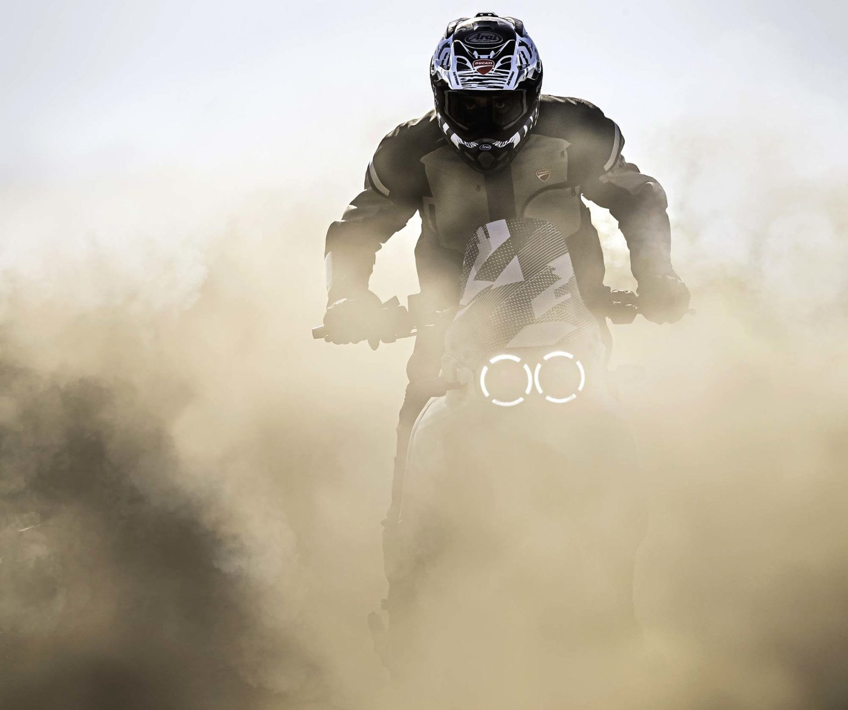 點(diǎn)擊進(jìn)入看圖評論