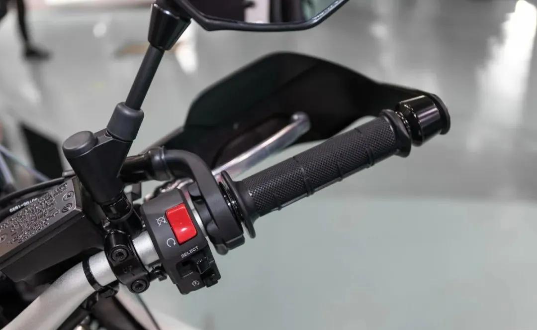 點擊進入看圖評論