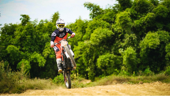 全地形兩用電驅(qū)越野摩托-戰(zhàn)神 ARES