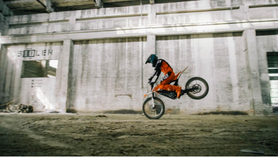 全地形兩用電驅(qū)越野摩托-戰(zhàn)神 ARES