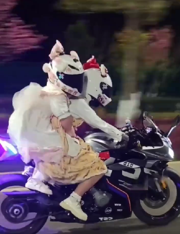 5位機(jī)車(chē)網(wǎng)紅4位出事故離世！事情僅僅相隔3天，兩位女孩借車(chē)飆車(chē)