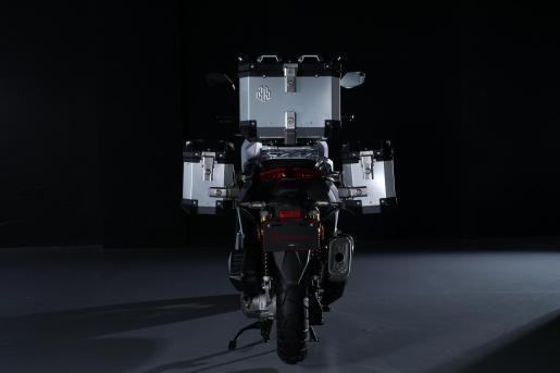 MVCAGAIVA 周末瘋 150 硬核推出摩旅版